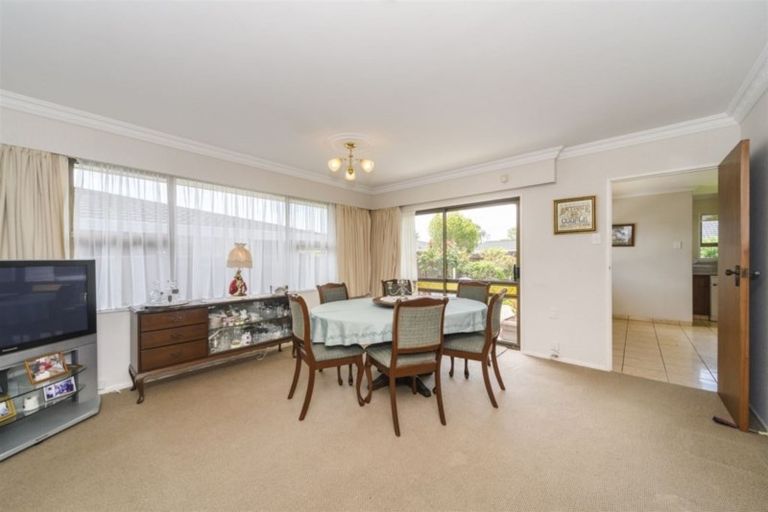Photo of property in 19 Caulfield Place, Awapuni, Palmerston North, 4412
