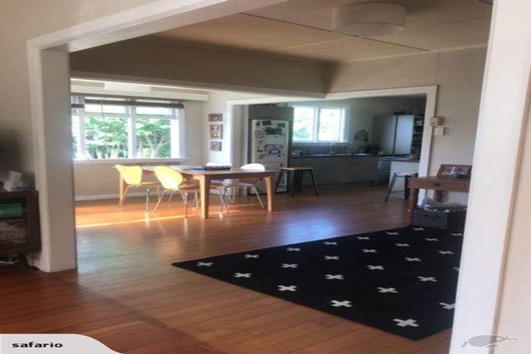 Photo of property in 140 Commercial Street, Takaka, 7110