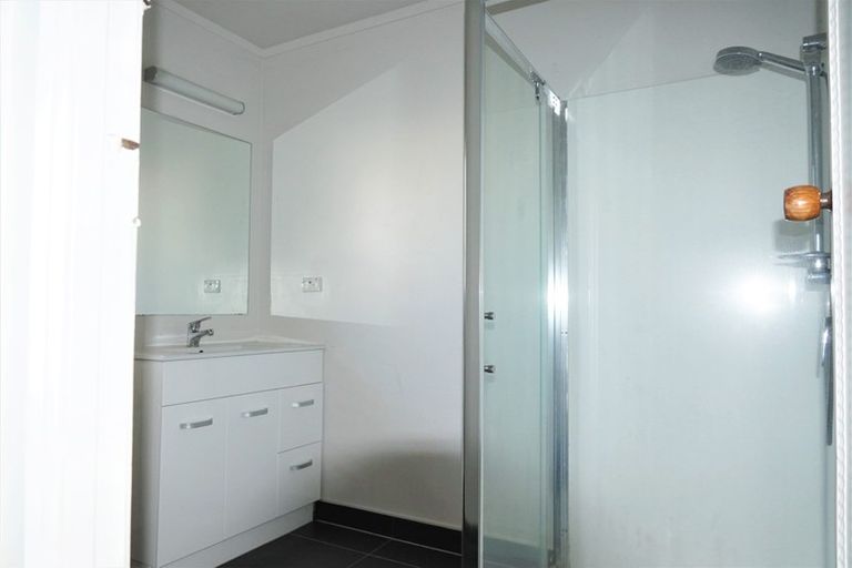 Photo of property in 90a Coronation Road, Hillcrest, Auckland, 0627