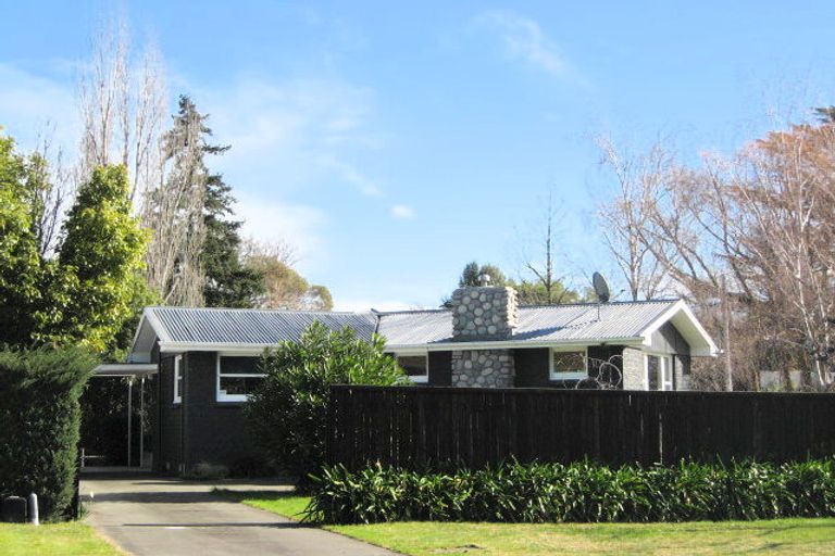 Photo of property in 2 Margaret Avenue, Havelock North, 4130