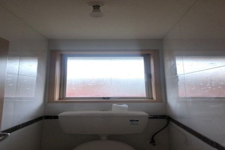 Photo of property in 2/8 Margaret Road, Papatoetoe, Auckland, 2025