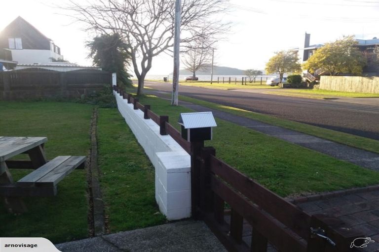 Photo of property in 74 Robinson Avenue, Holdens Bay, Rotorua, 3010
