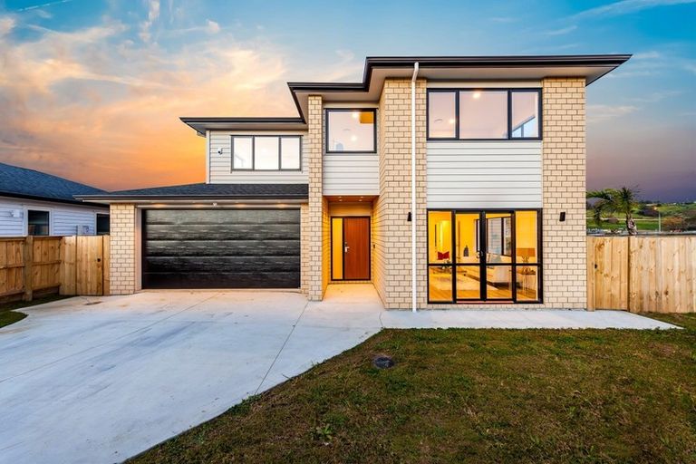 Photo of property in 4 Ahorangi Road, Silverdale, 0932