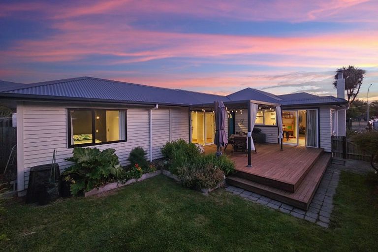 Photo of property in 7 Ranui Road, Stoke, Nelson, 7011
