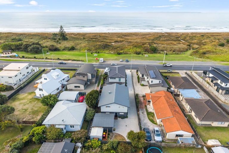 Photo of property in 910b Papamoa Beach Road, Papamoa Beach, Papamoa, 3118
