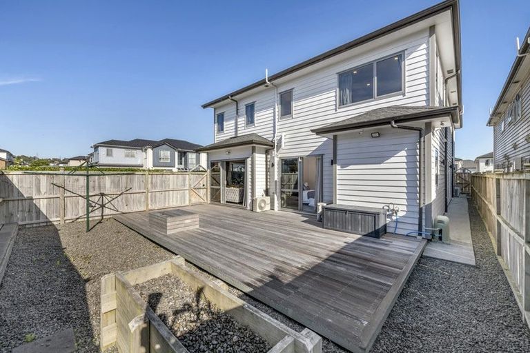 Photo of property in 26 Hikuawa Road, Flat Bush, Auckland, 2019