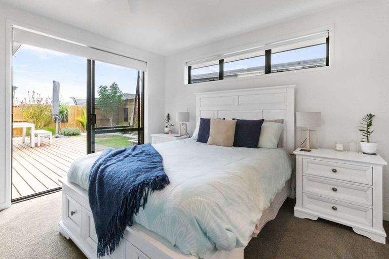 Photo of property in 26 Harding Drive, Papamoa Beach, Papamoa, 3118