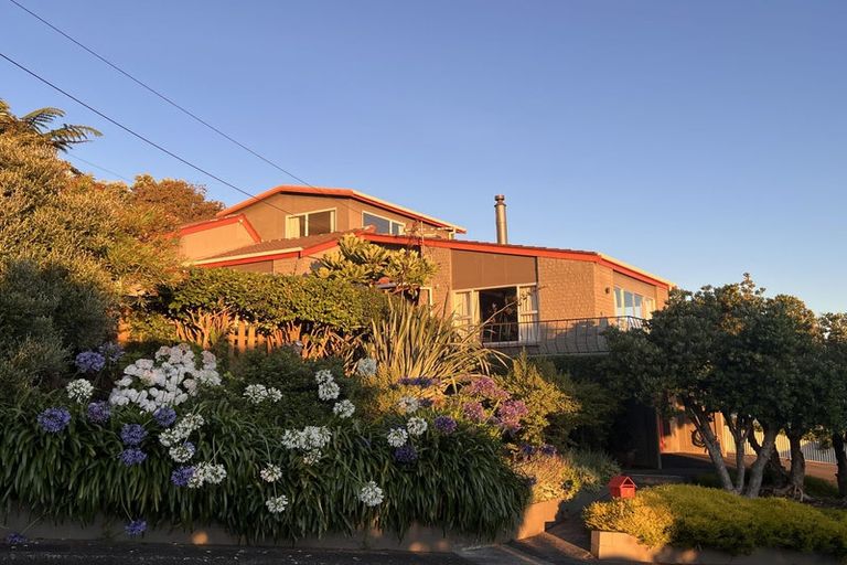 Photo of property in 4 Crownhill Street, Spotswood, New Plymouth, 4310