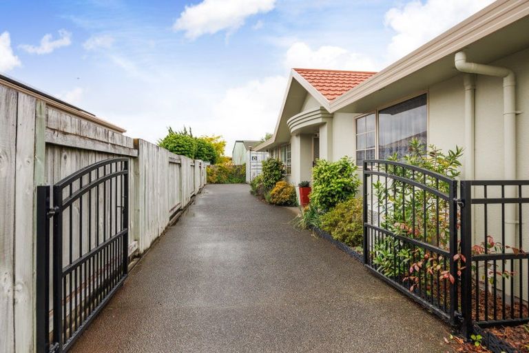 Photo of property in 27 Leander Place, Milson, Palmerston North, 4414