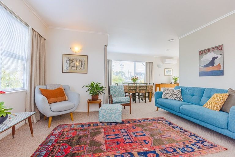 Photo of property in 48 Great North Road, Saint Johns Hill, Whanganui, 4500