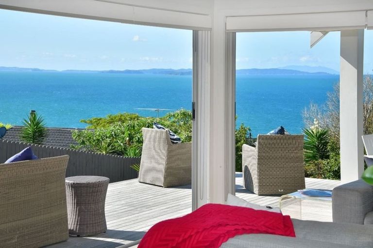Photo of property in 110 Vipond Road, Stanmore Bay, Whangaparaoa, 0932