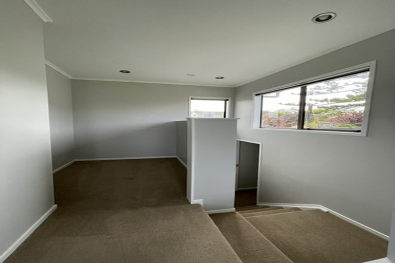 Photo of property in 463 Beach Road, Murrays Bay, Auckland, 0630