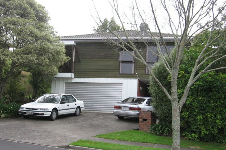 Photo of property in 10 Sturm Avenue, Massey, Auckland, 0614