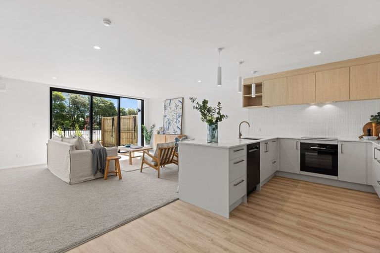 Photo of property in 27 Eccles Place, Halswell, 8025