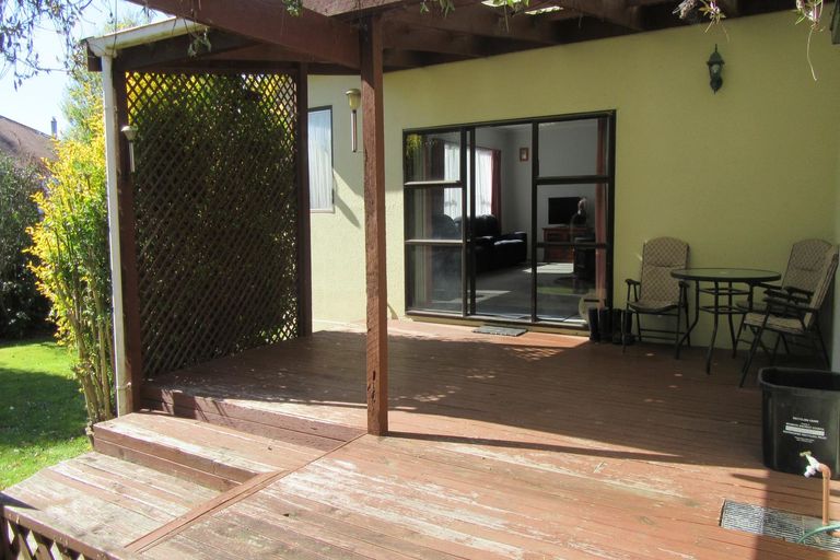 Photo of property in 90 Rhodes Street, Waimate, 7924