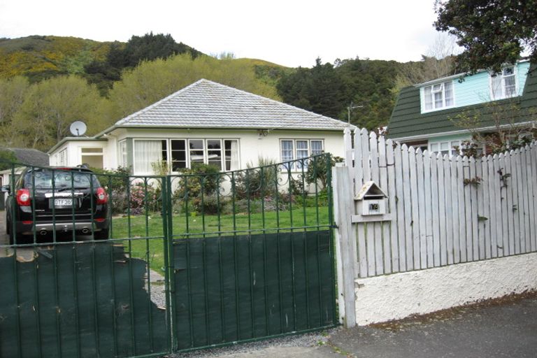 Photo of property in 19 Freyberg Street, Waterloo, Lower Hutt, 5011