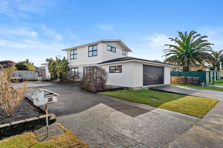 Photo of property in 21 Tatariki Street, Rosehill, Papakura, 2113