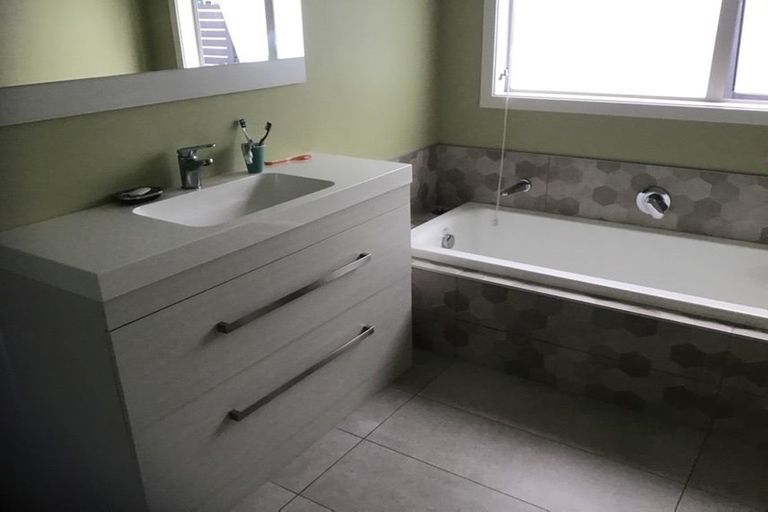 Photo of property in 33 Lynley Park Drive, Omokoroa, 3114