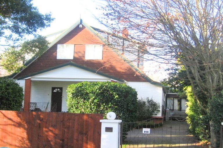 Photo of property in 9 Shepherds Road, Papakura, 2110