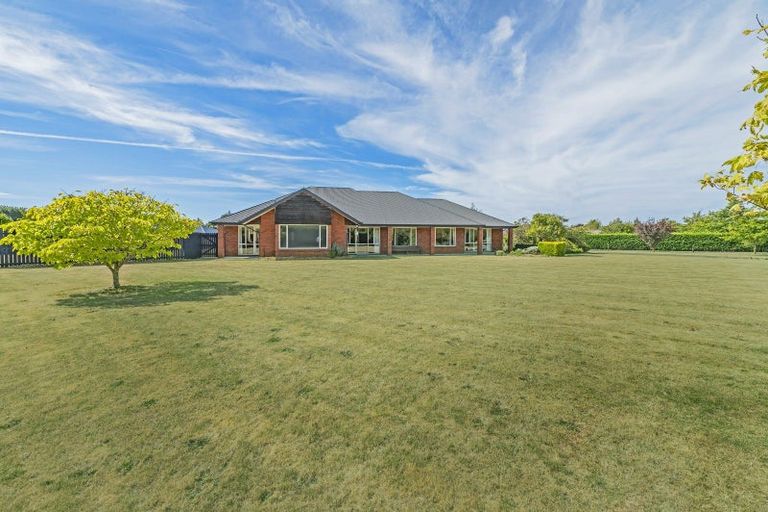 Photo of property in 21 Churchlea Place, Darfield, 7510