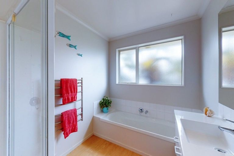 Photo of property in 5 Mccrae Street, Wakefield, 7025