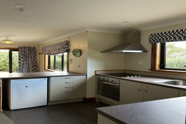 Photo of property in 41 Ashton Fitchett Drive, Brooklyn, Wellington, 6021