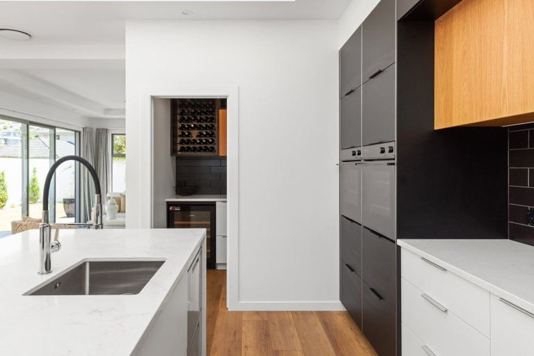 Photo of property in 25a Hetley Crescent, Taradale, Napier, 4112