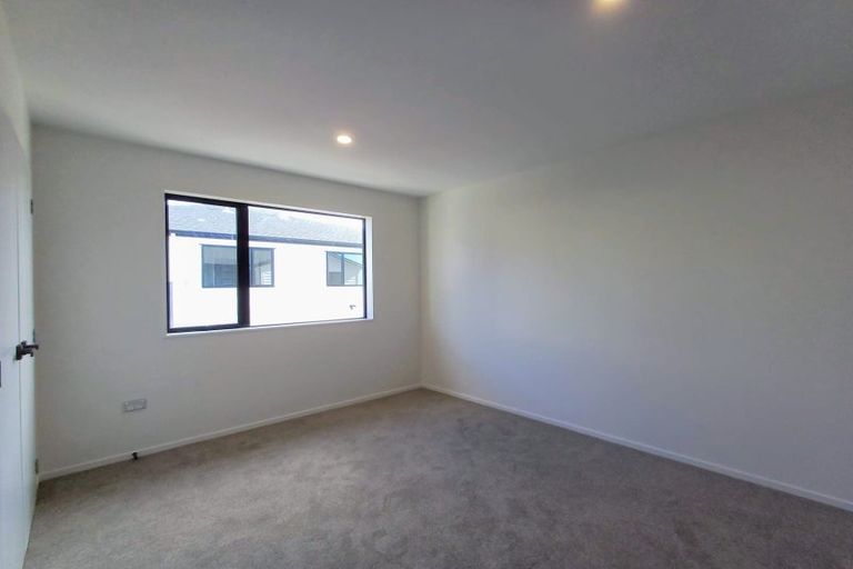 Photo of property in 345 East Coast Road, Mairangi Bay, Auckland, 0630