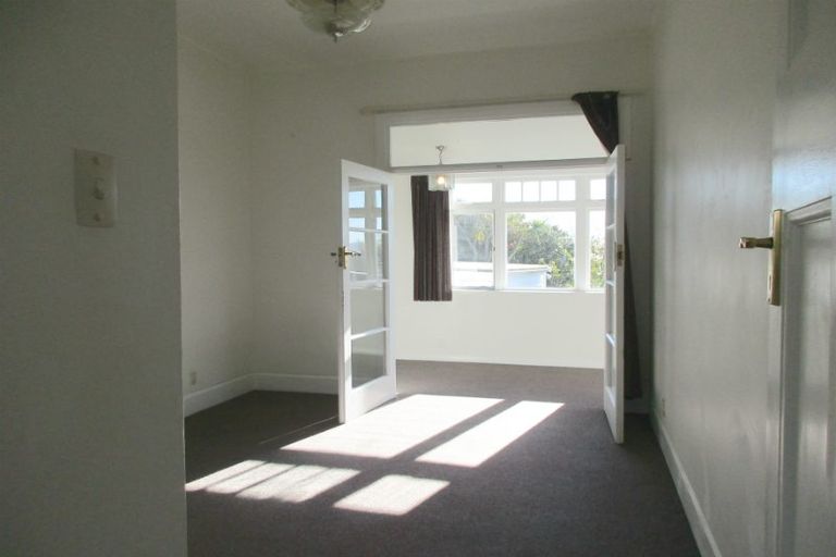 Photo of property in 43 Central Terrace, Kelburn, Wellington, 6012