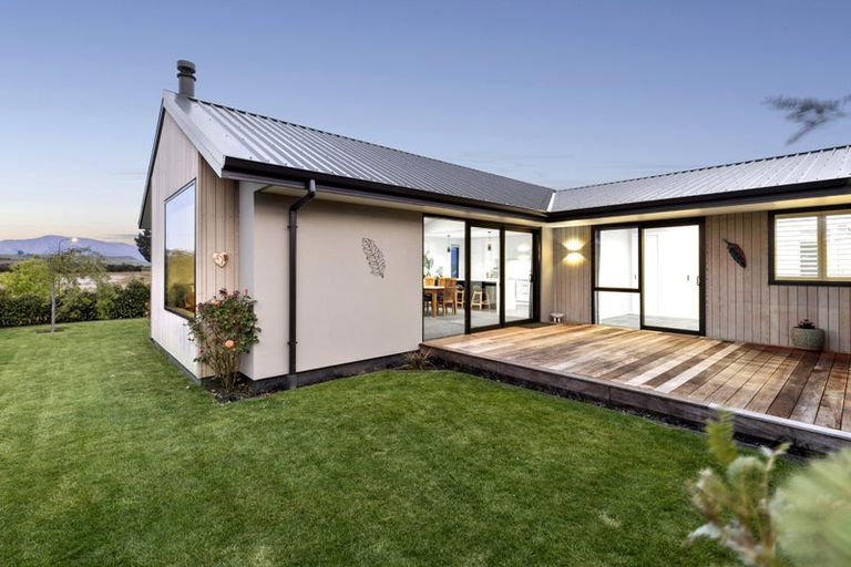 Photo of property in 8 Tahi Street, Albert Town, Wanaka, 9305