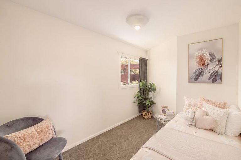 Photo of property in 16 Ida Street, New Brighton, Christchurch, 8061