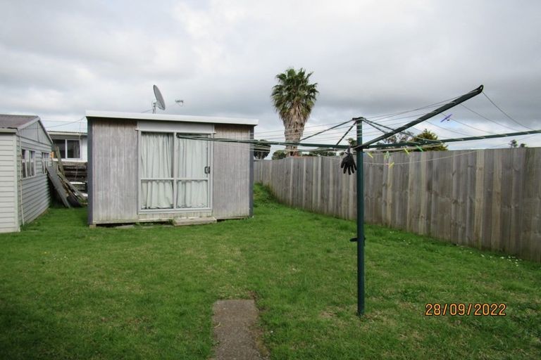 Photo of property in 19 Burbank Avenue, Manurewa, Auckland, 2102