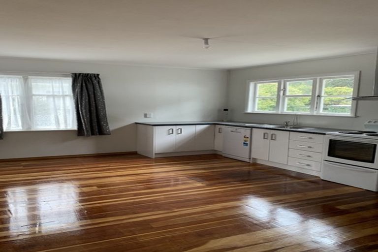 Photo of property in 17 Sunny Grove, Wainuiomata, Lower Hutt, 5014