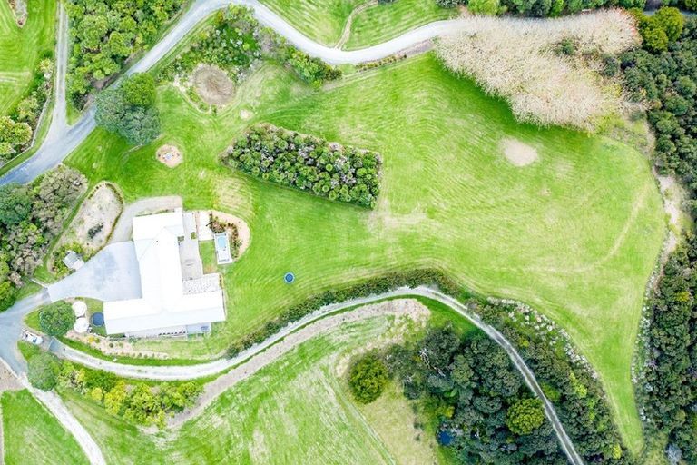 Photo of property in 33 Rua Road, Mangawhai, 0573