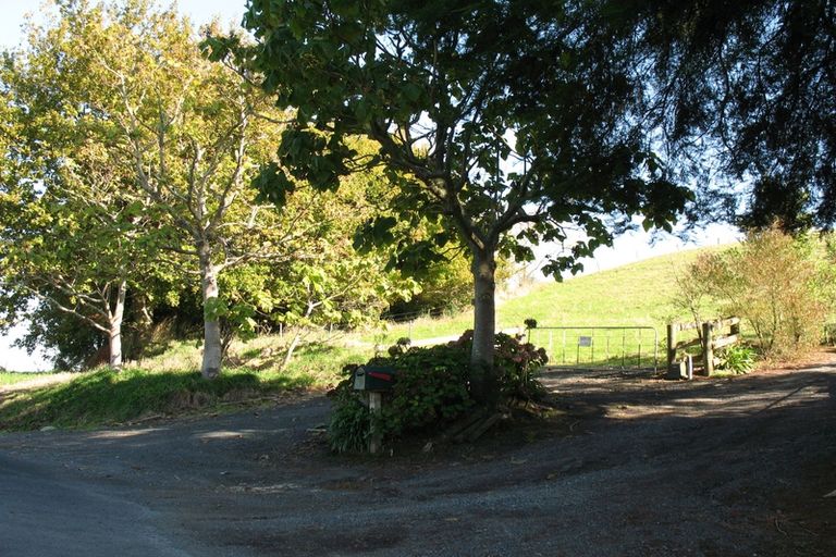 Photo of property in 223 Kimihia Road, Huntly, 3771