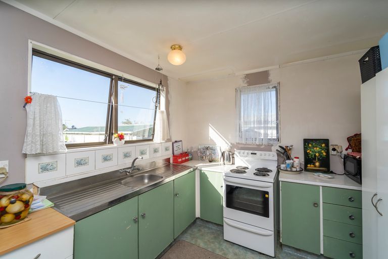 Photo of property in 21 Daniell Street, Featherston, 5710