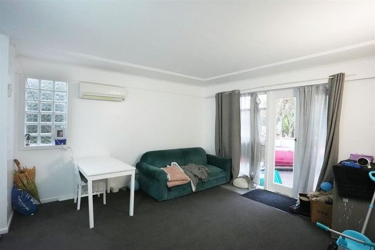 Photo of property in 9 Epsom Way, Karori, Wellington, 6012