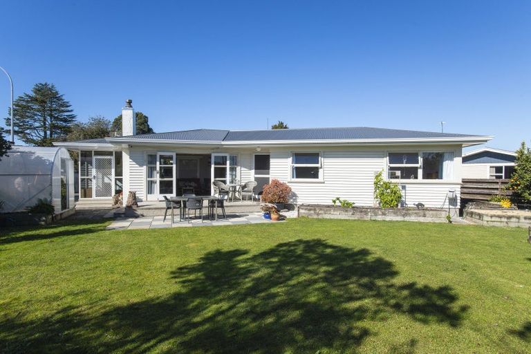 Photo of property in 2 Lytton Road, Riverdale, Gisborne, 4010