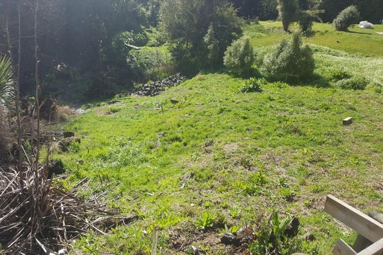 Photo of property in 54a Awaroa Road, Sunnyvale, Auckland, 0612