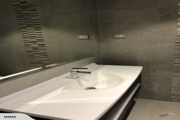 Photo of property in 10 Sapphire Place, Bayview, Auckland, 0629