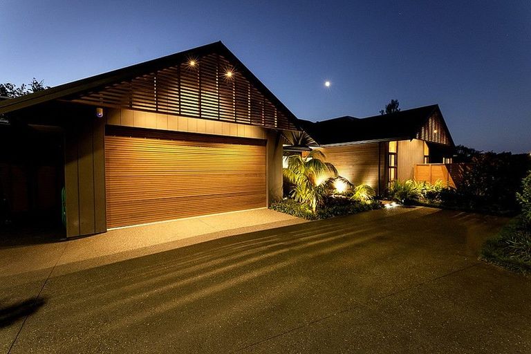 Photo of property in 10 Pike Place, Ferndale, New Plymouth, 4310