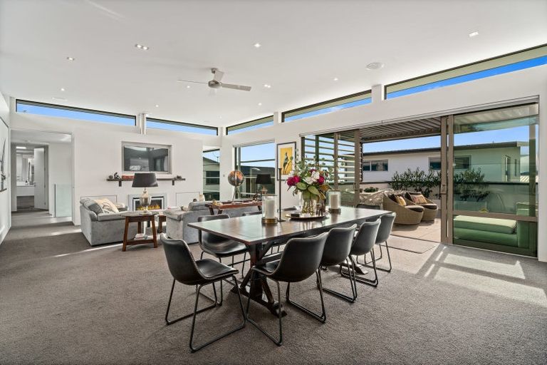 Photo of property in 15 Faulks Terrace, Wanaka, 9305