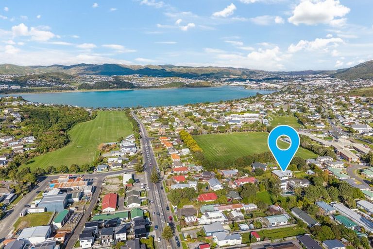 Photo of property in 78c Main Road, Titahi Bay, Porirua, 5022
