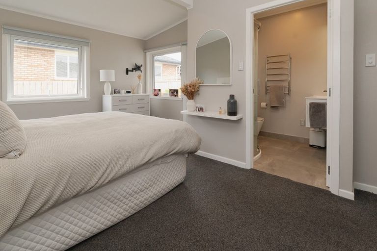 Photo of property in 23a Elliot Street, Howick, Auckland, 2014