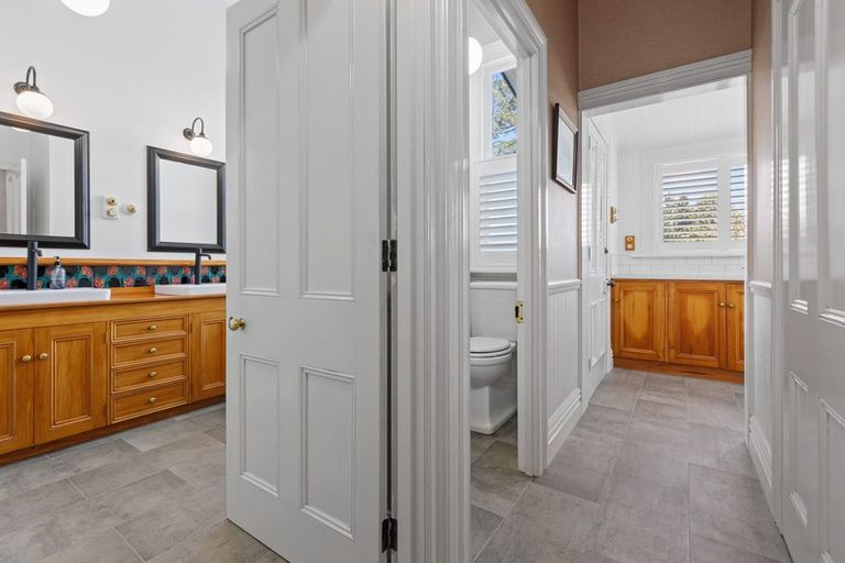 Photo of property in 30 Humphries Street, Inglewood, 4330