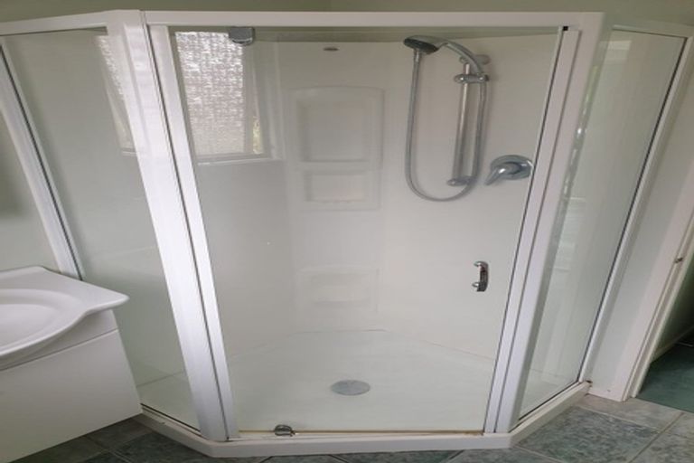 Photo of property in 5 Ponui Place, Mairangi Bay, Auckland, 0630