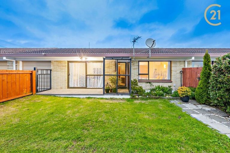 Photo of property in 2/24 Prictor Street, Papakura, 2110
