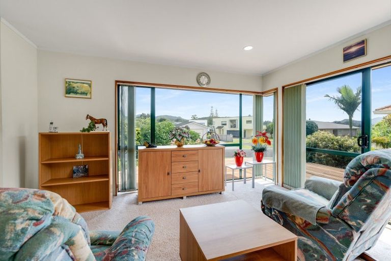 Photo of property in 109 Everitt Crescent, Whangamata, 3620