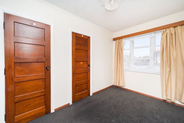 Photo of property in 35 Rangiora Avenue, Roslyn, Palmerston North, 4414