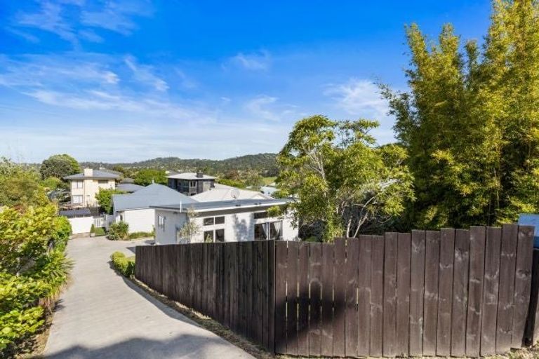 Photo of property in 20 Shetland Street, Glen Eden, Auckland, 0602